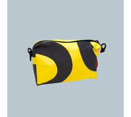 Travelbag aus recyceltem Segeltuch in gelb